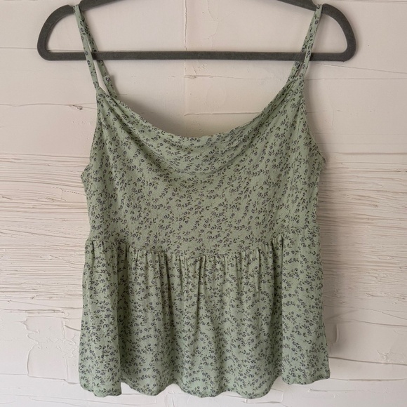 American Eagle Flowy Babydoll Tank - Light Green Floral - Size Small - Picture 1 of 4
